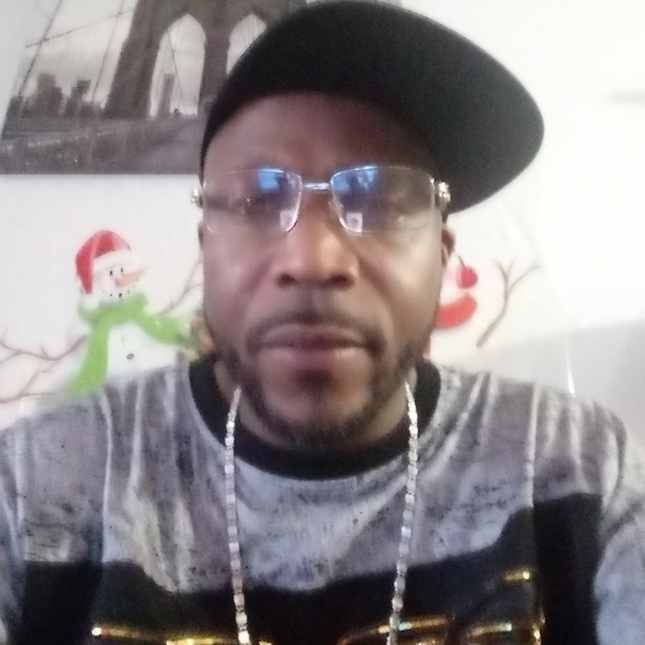 Meet your Posher, Naim - Picture 1 of 1